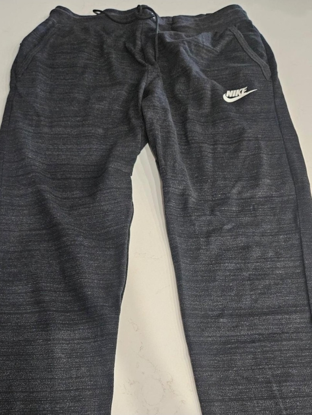 Nike Men's Dark Gray Heather Jogger Pants